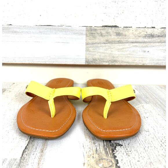 UGG Womens 7 Yellow Leather Tuolumne Thong Slip-On Flat Sandals - Picture 2 of 9